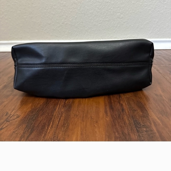 BADGLEY MISCHKA Black Chain Shoulder & Clutch Bag VEGAN Leather Cruelty Free - Picture 12 of 16